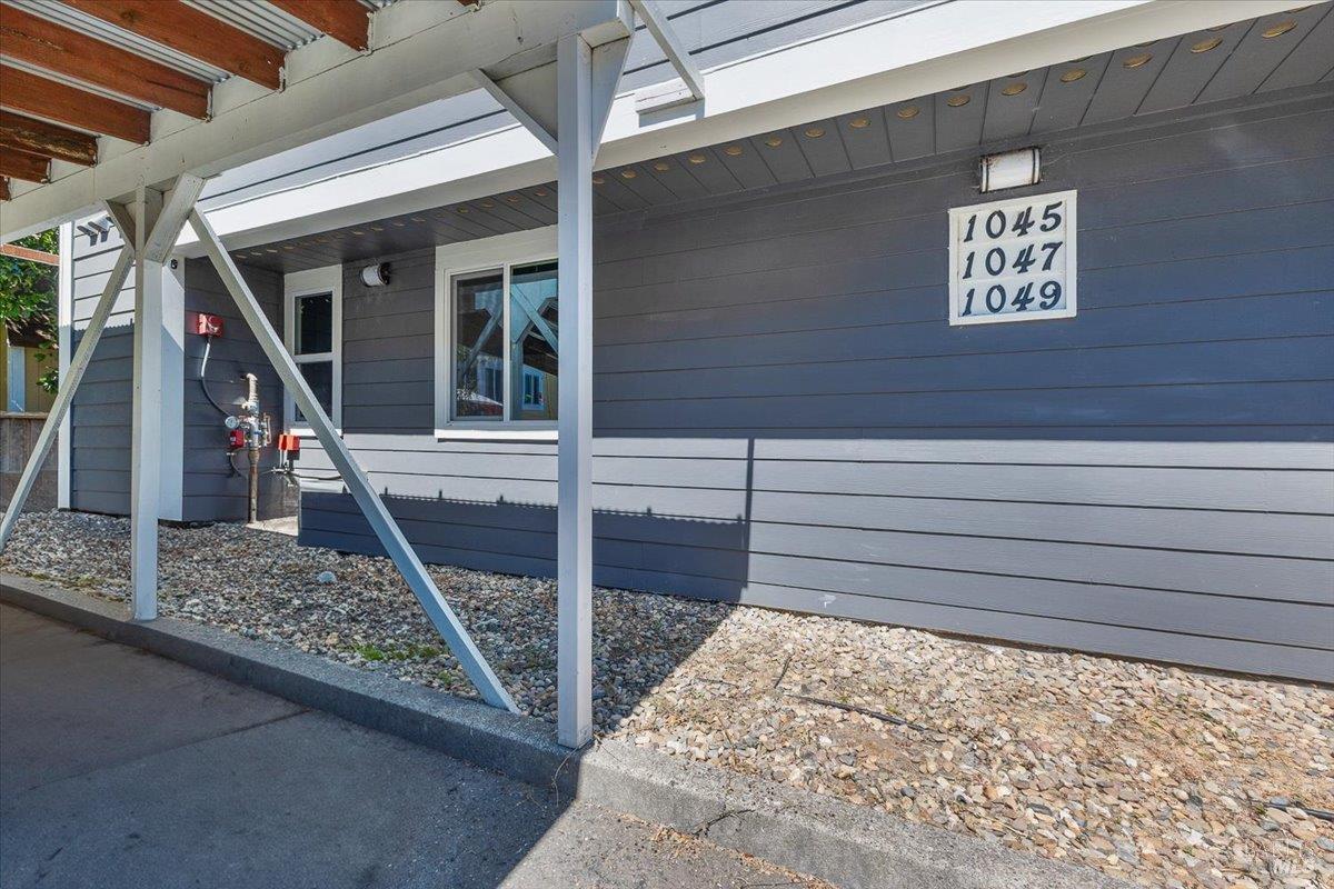 Detail Gallery Image 3 of 13 For 1045 3rd St, Santa Rosa,  CA 95404 - – Beds | – Baths