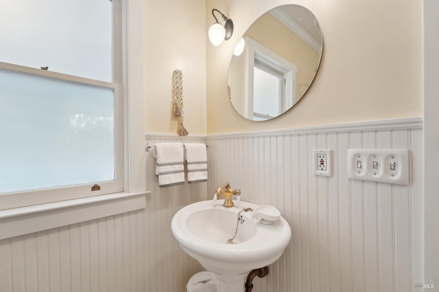Detail Gallery Image 36 of 66 For 17311 Arnold Dr, Sonoma,  CA 95476 - 3 Beds | 2 Baths
