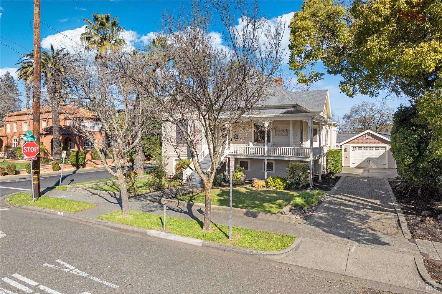 Detail Gallery Image 5 of 79 For 101 Main St, Vacaville,  CA 95688 - 4 Beds | 2/1 Baths