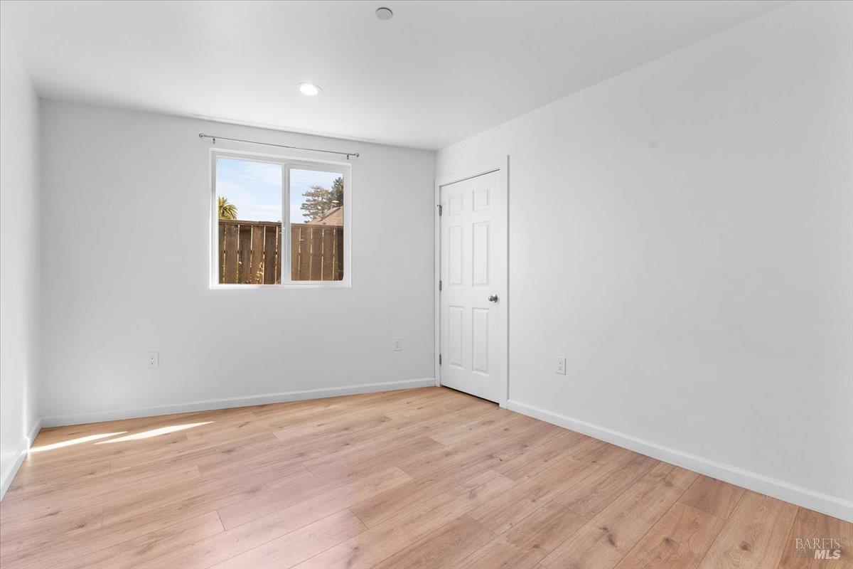 Detail Gallery Image 9 of 13 For 1045 3rd St, Santa Rosa,  CA 95404 - – Beds | – Baths