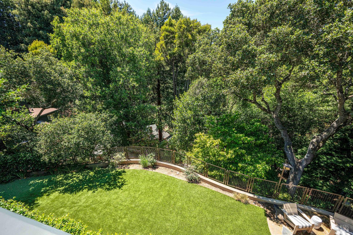 Detail Gallery Image 34 of 64 For 38 Helens Ln, Mill Valley,  CA 94941 - 4 Beds | 3/1 Baths