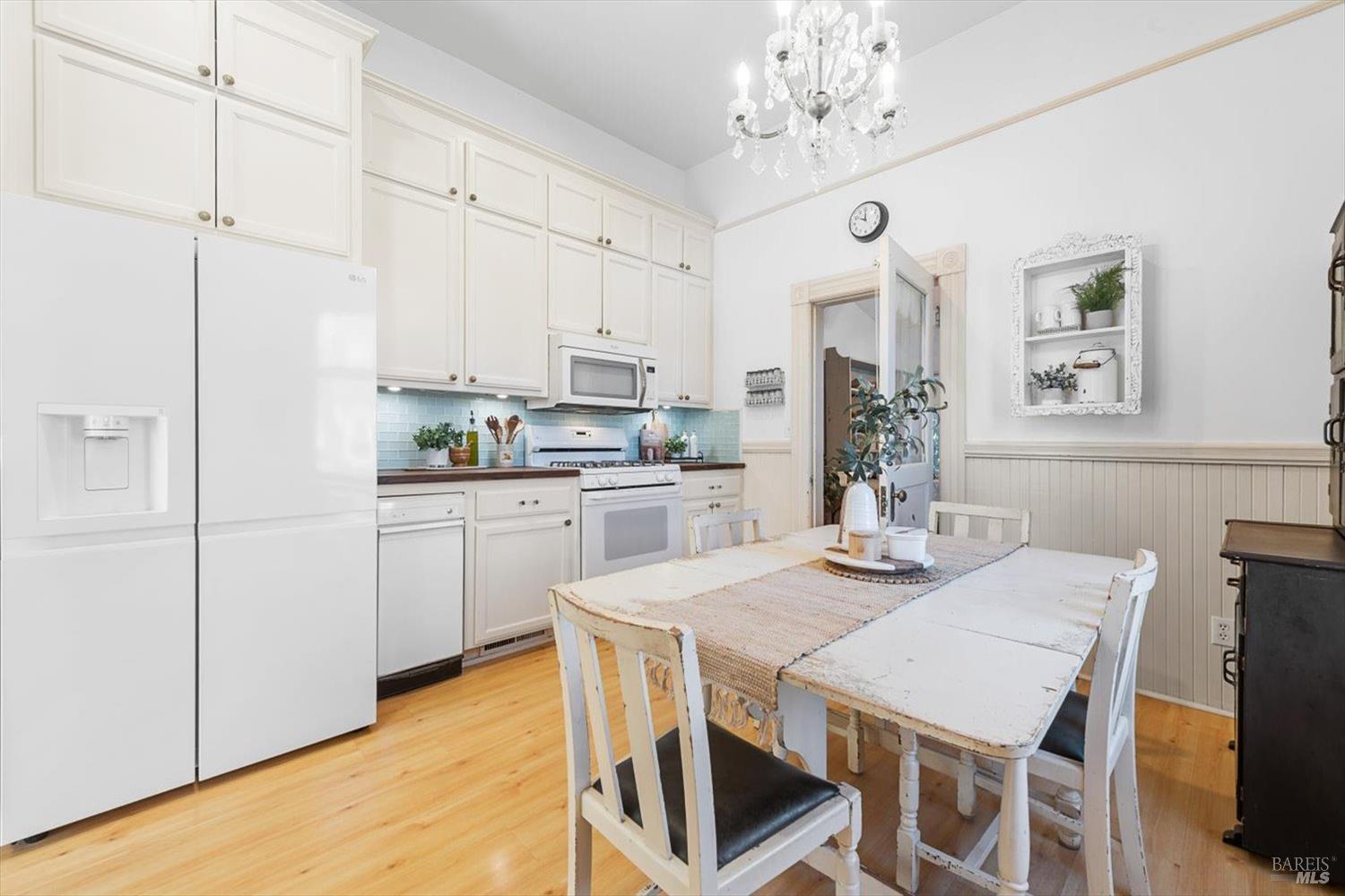 Detail Gallery Image 30 of 79 For 101 Main St, Vacaville,  CA 95688 - 4 Beds | 2/1 Baths