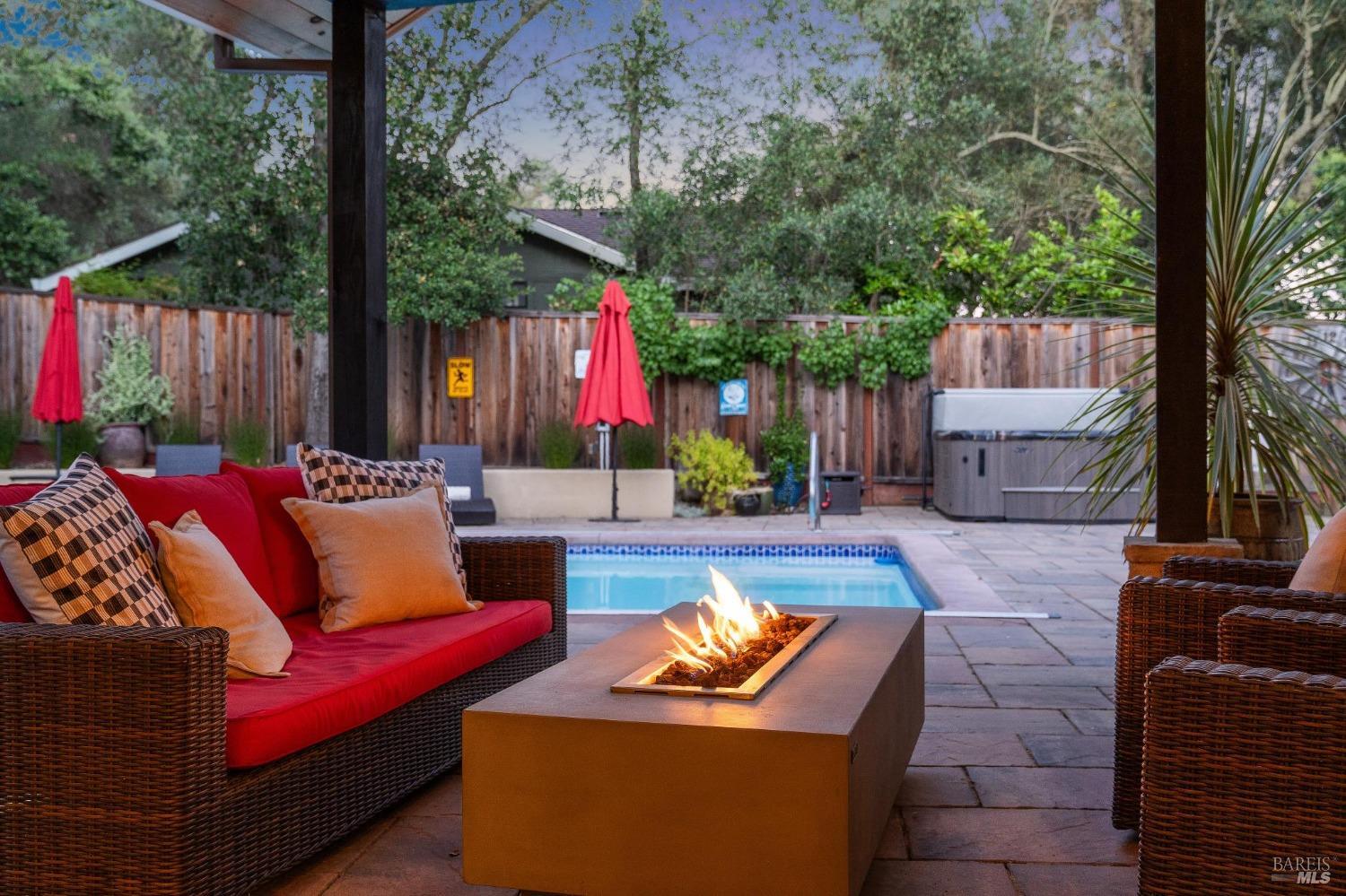 Detail Gallery Image 54 of 59 For 4880 Warm Springs Rd, Glen Ellen,  CA 95442 - 5 Beds | 3/1 Baths