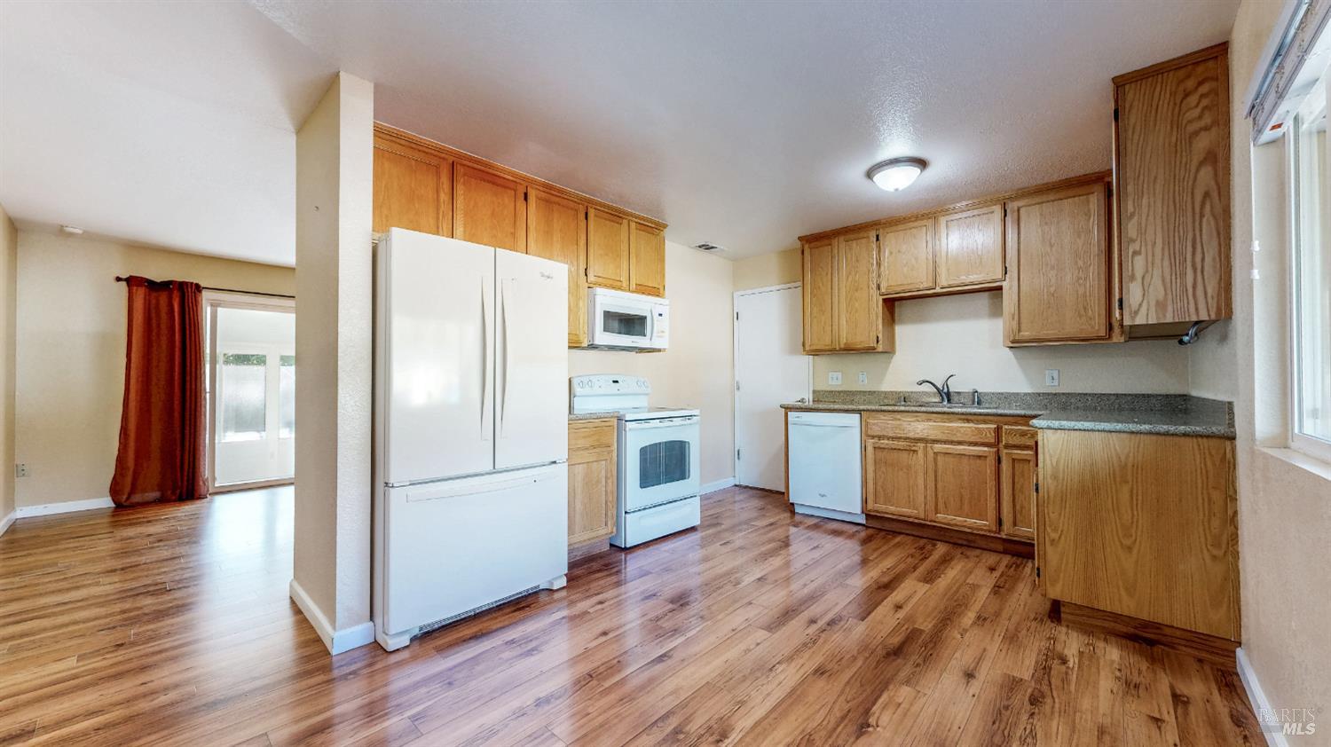 Detail Gallery Image 6 of 45 For 7147 Belita Ave, Rohnert Park,  CA 94928 - 3 Beds | 1 Baths