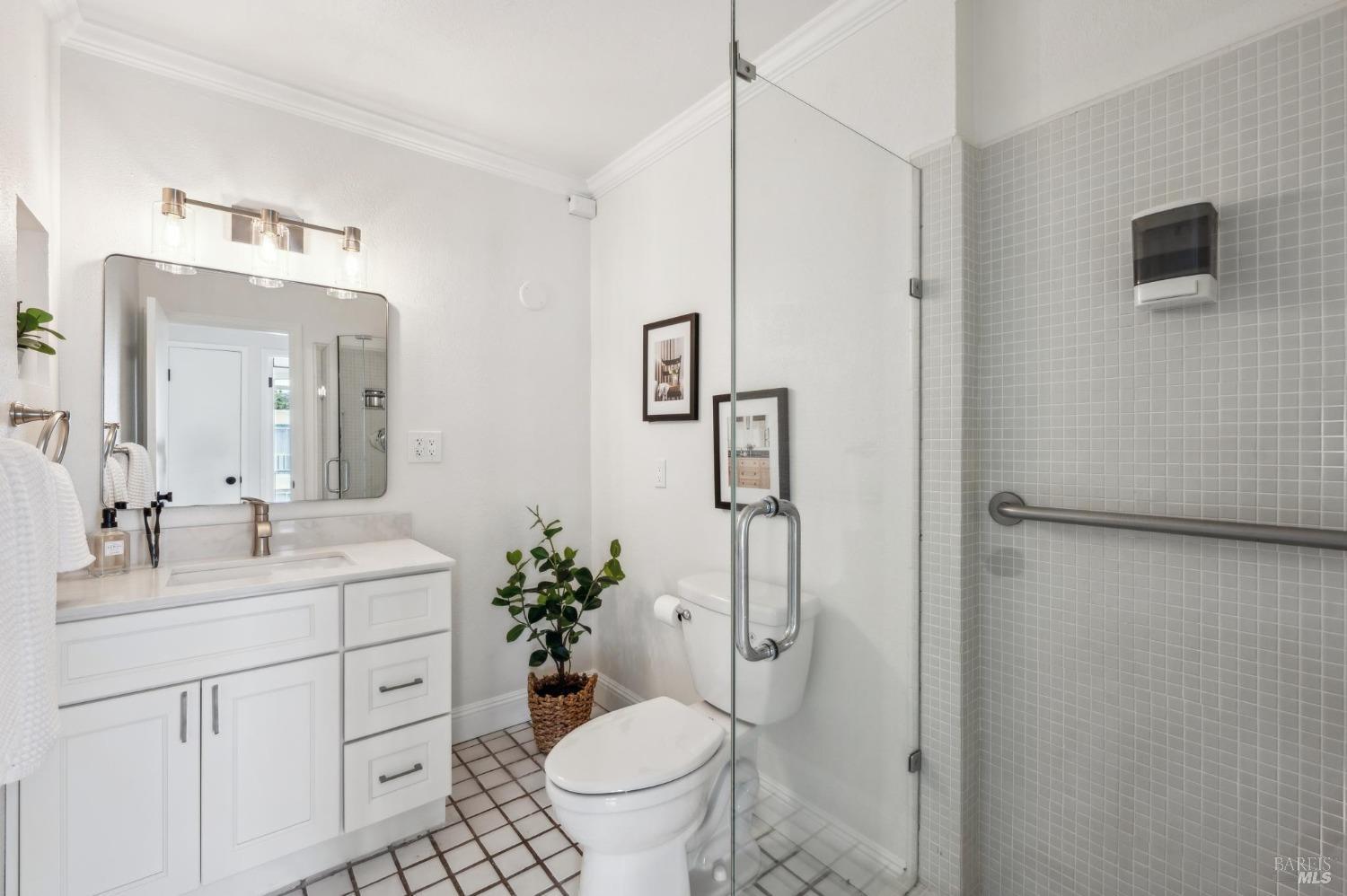 Detail Gallery Image 25 of 37 For 2335 Shelter Bay Ave, Mill Valley,  CA 94941 - 2 Beds | 2 Baths