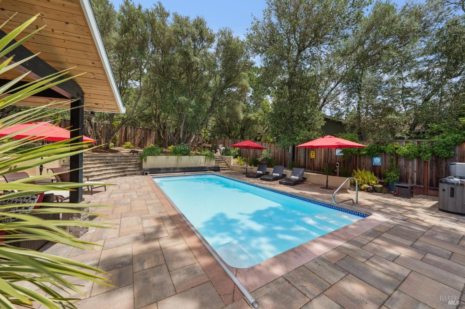 Detail Gallery Image 31 of 59 For 4880 Warm Springs Rd, Glen Ellen,  CA 95442 - 5 Beds | 3/1 Baths