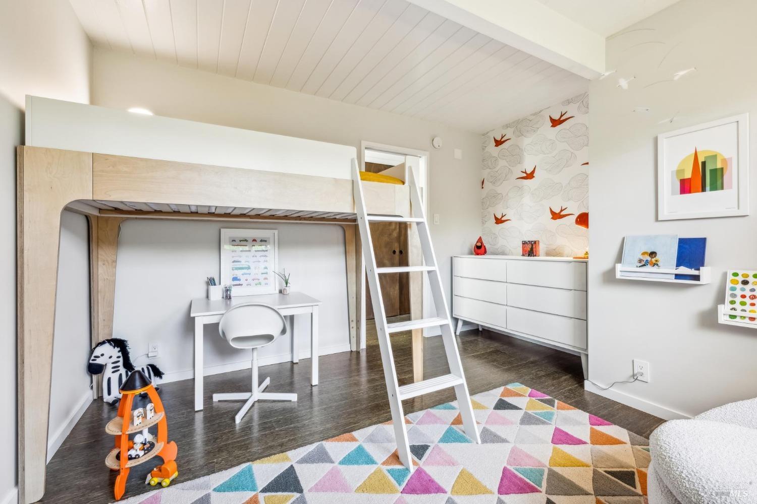 Detail Gallery Image 37 of 66 For 687 Cedarberry Ln, San Rafael,  CA 94903 - 4 Beds | 2 Baths