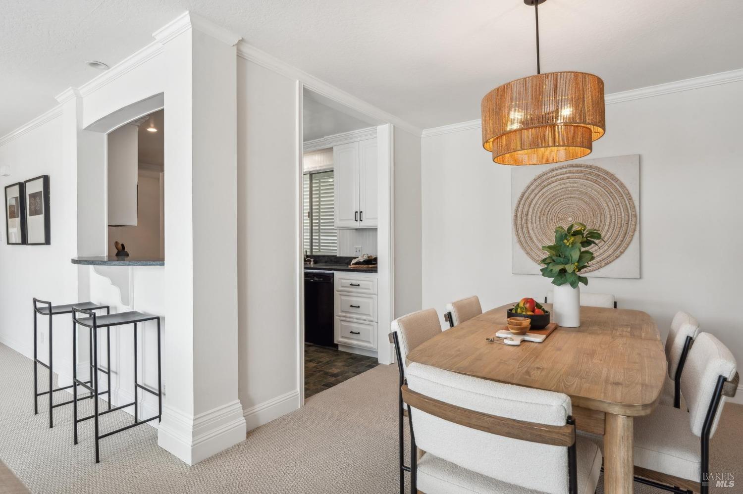 Detail Gallery Image 12 of 37 For 2335 Shelter Bay Ave, Mill Valley,  CA 94941 - 2 Beds | 2 Baths