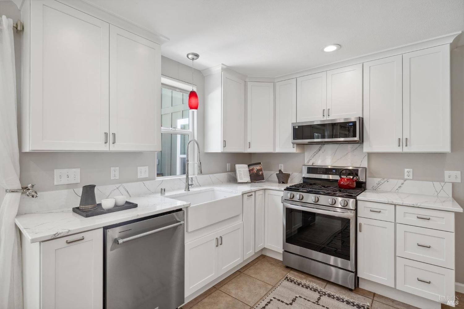 Detail Gallery Image 19 of 59 For 4880 Warm Springs Rd, Glen Ellen,  CA 95442 - 5 Beds | 3/1 Baths
