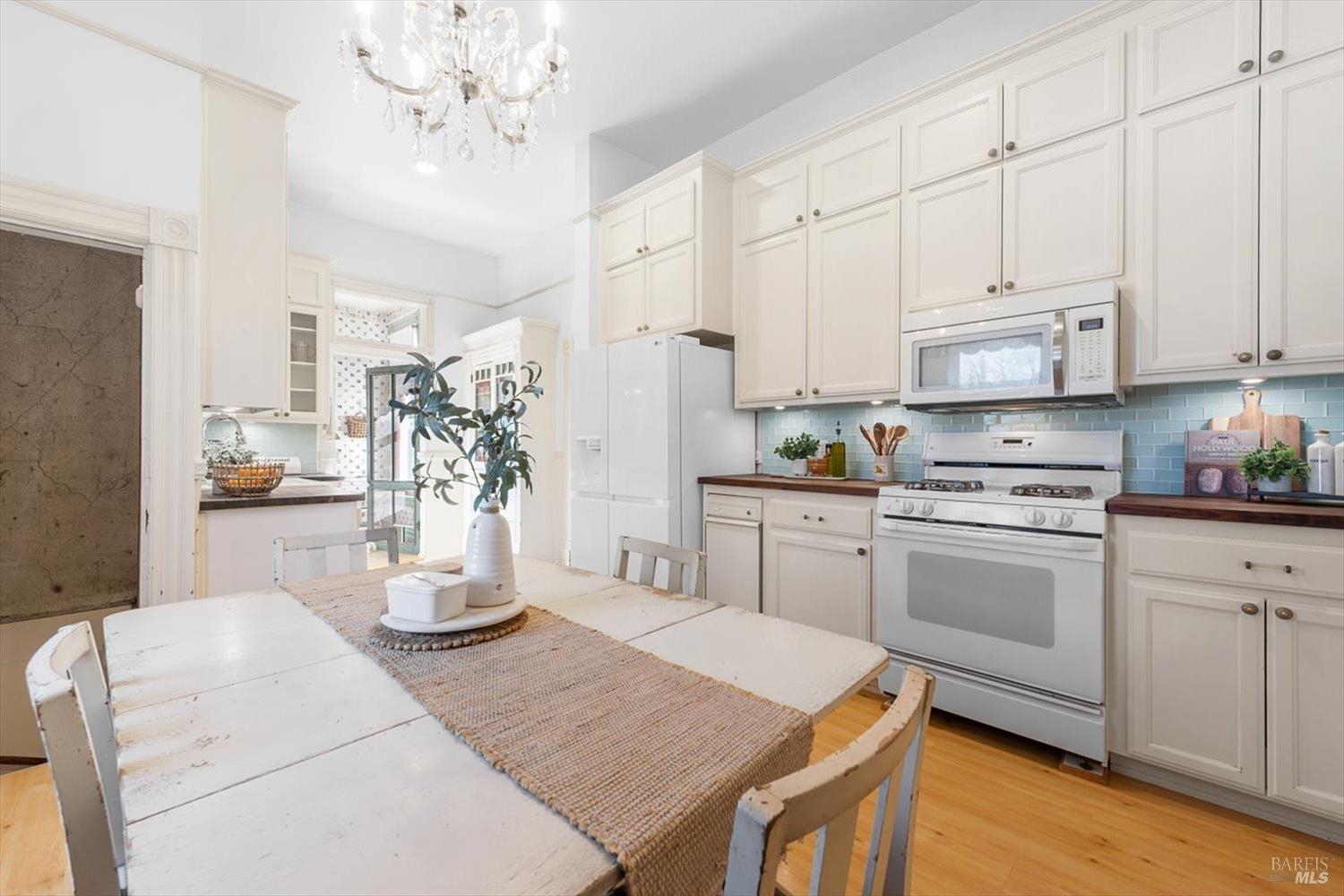 Detail Gallery Image 31 of 79 For 101 Main St, Vacaville,  CA 95688 - 4 Beds | 2/1 Baths
