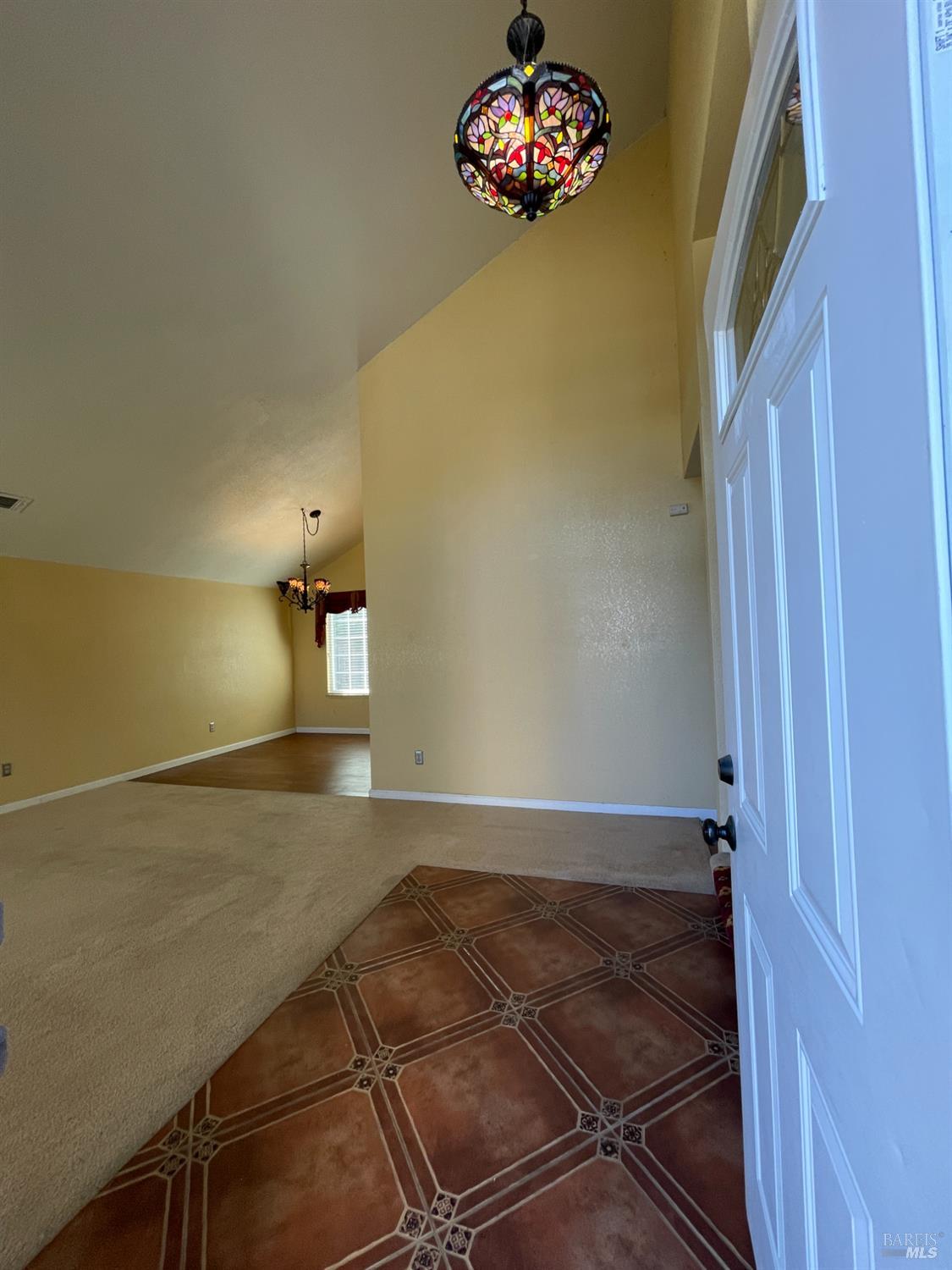 Detail Gallery Image 5 of 16 For 304 Kingsly Ln, American Canyon,  CA 94503 - 3 Beds | 2/1 Baths