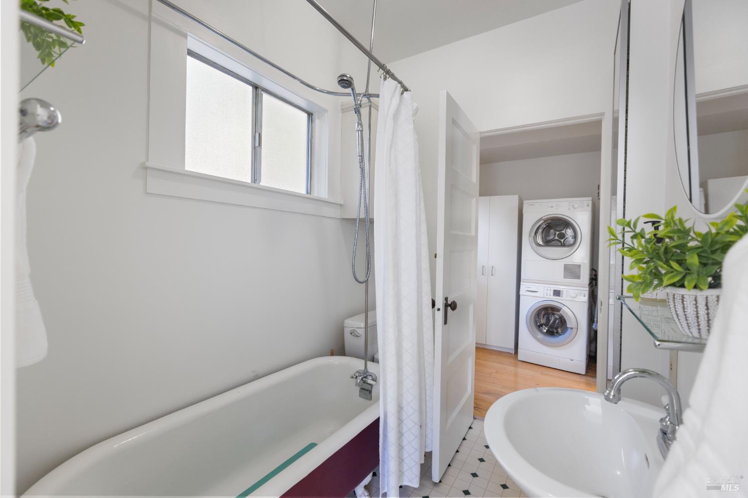 Detail Gallery Image 32 of 42 For 20 La Vuelta Ave, Lagunitas,  CA 94938 - 2 Beds | 2 Baths