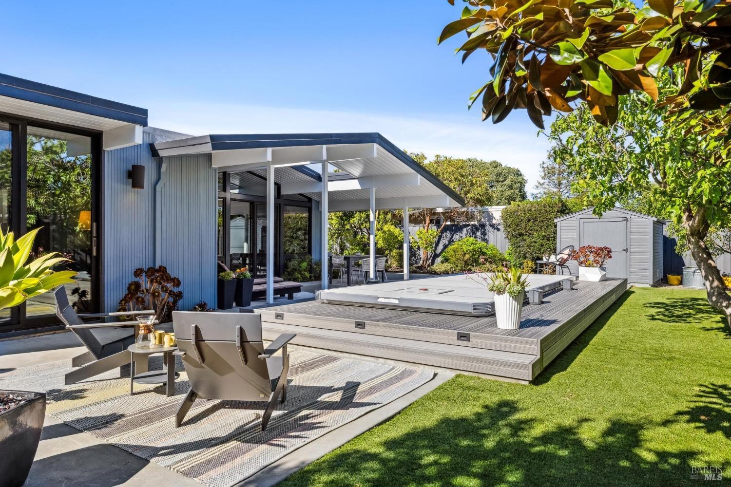 Detail Gallery Image 51 of 66 For 687 Cedarberry Ln, San Rafael,  CA 94903 - 4 Beds | 2 Baths