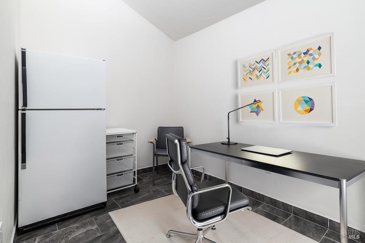Detail Gallery Image 39 of 51 For 45 Wimbledon Ct, Novato,  CA 94949 - 3 Beds | 2/1 Baths