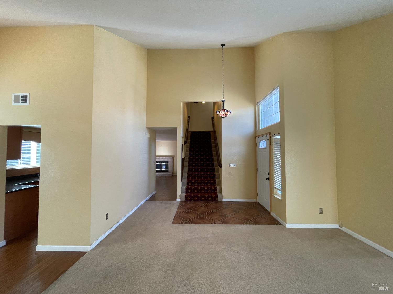 Detail Gallery Image 7 of 16 For 304 Kingsly Ln, American Canyon,  CA 94503 - 3 Beds | 2/1 Baths