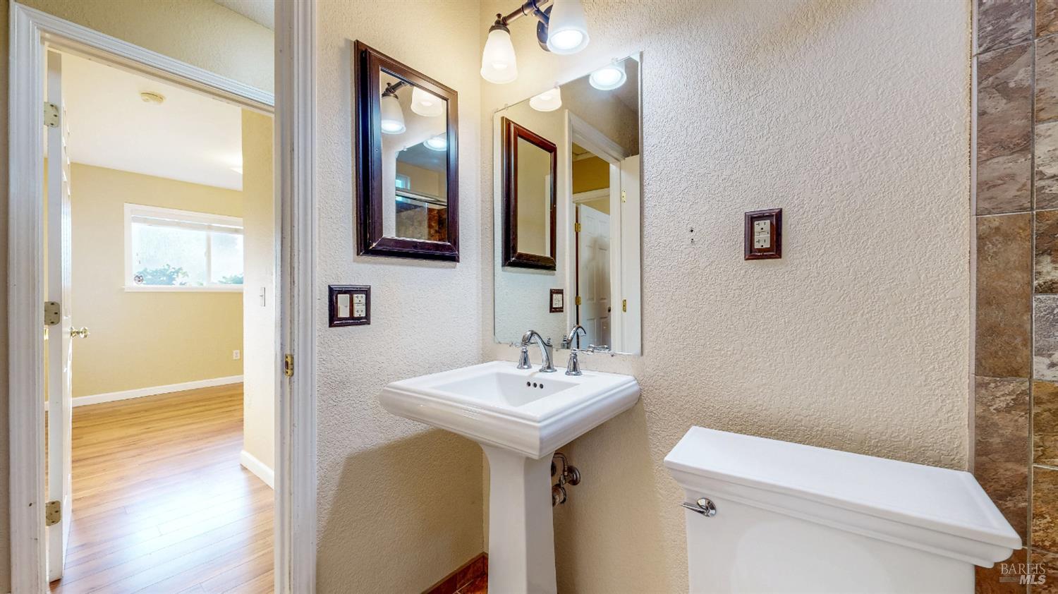 Detail Gallery Image 30 of 45 For 7147 Belita Ave, Rohnert Park,  CA 94928 - 3 Beds | 1 Baths