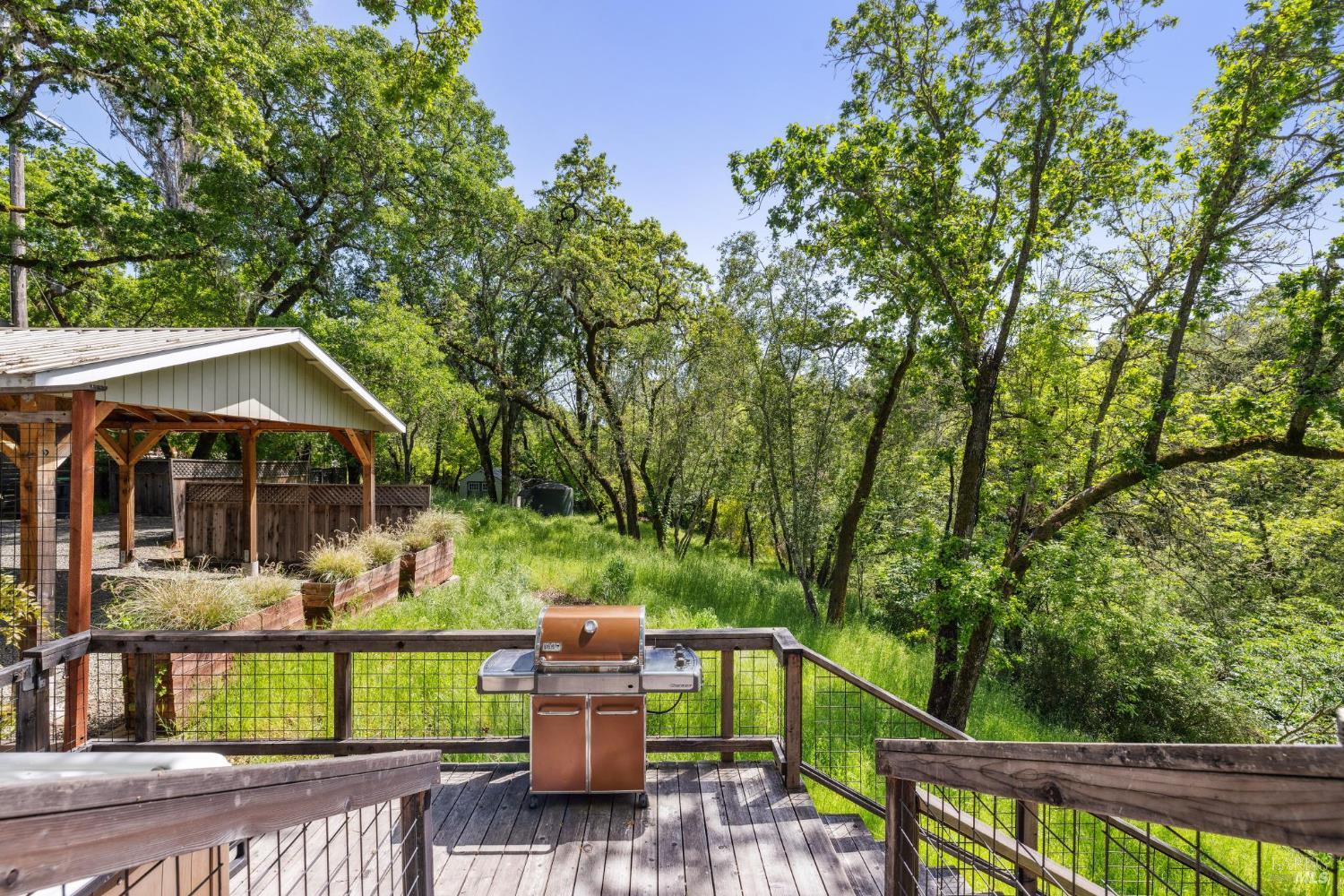 Detail Gallery Image 24 of 39 For 2531 Warm Springs Rd, Glen Ellen,  CA 95442 - 2 Beds | 2/1 Baths
