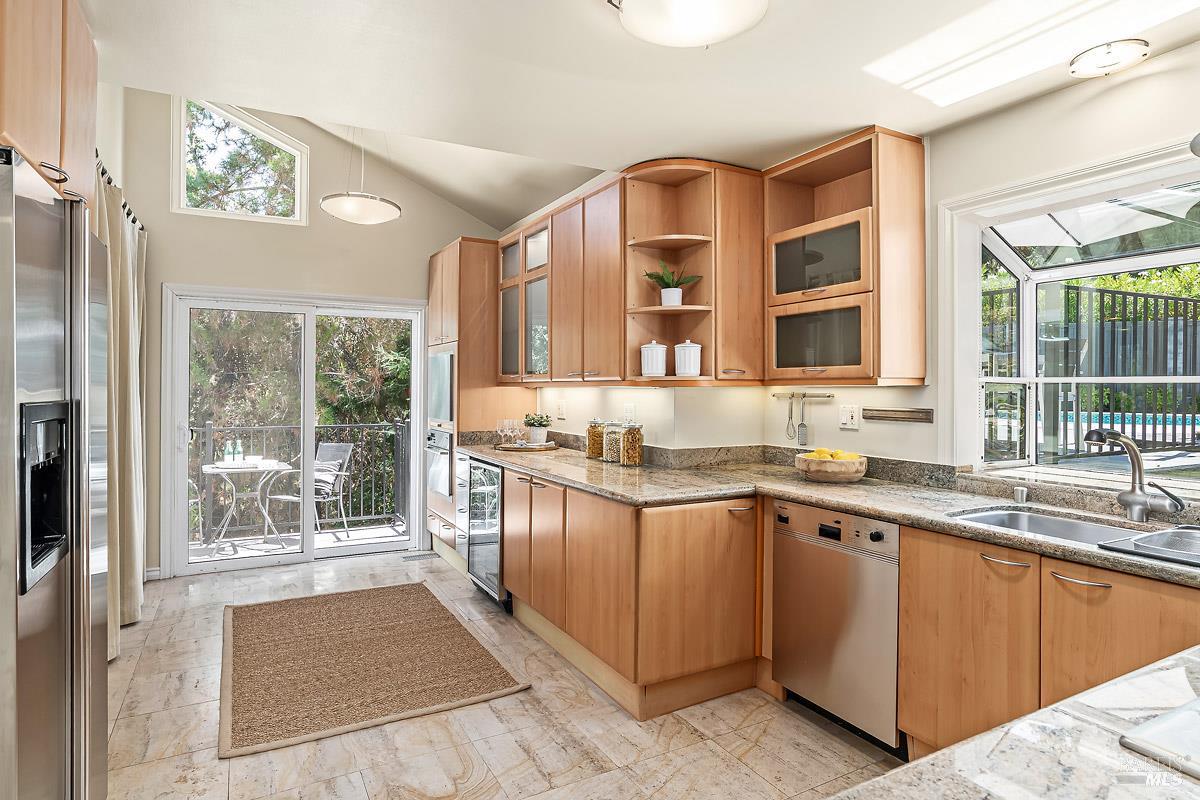 Detail Gallery Image 20 of 51 For 45 Wimbledon Ct, Novato,  CA 94949 - 3 Beds | 2/1 Baths