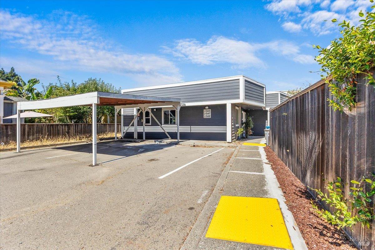 Detail Gallery Image 2 of 13 For 1045 3rd St, Santa Rosa,  CA 95404 - – Beds | – Baths