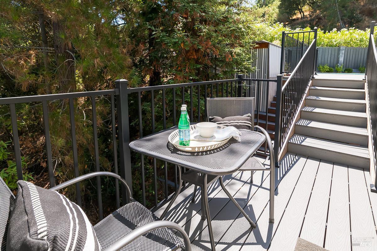 Detail Gallery Image 33 of 51 For 45 Wimbledon Ct, Novato,  CA 94949 - 3 Beds | 2/1 Baths