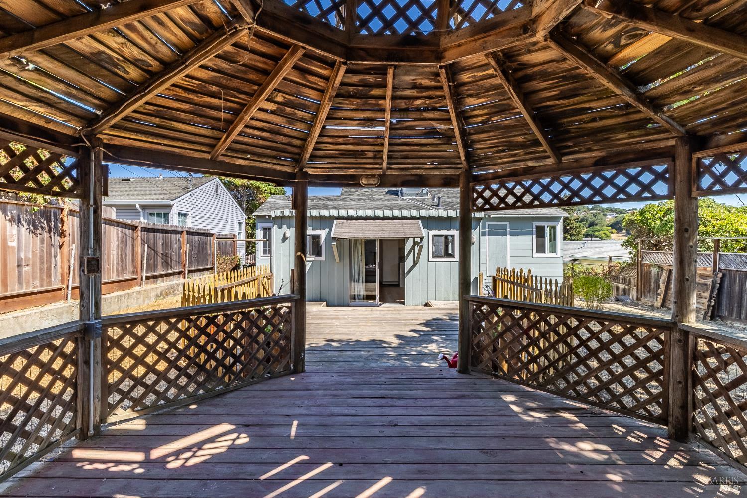 Detail Gallery Image 6 of 60 For 109 Webster St, Vallejo,  CA 94591 - 3 Beds | 2 Baths