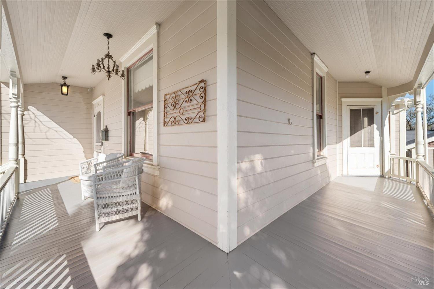 Detail Gallery Image 11 of 79 For 101 Main St, Vacaville,  CA 95688 - 4 Beds | 2/1 Baths