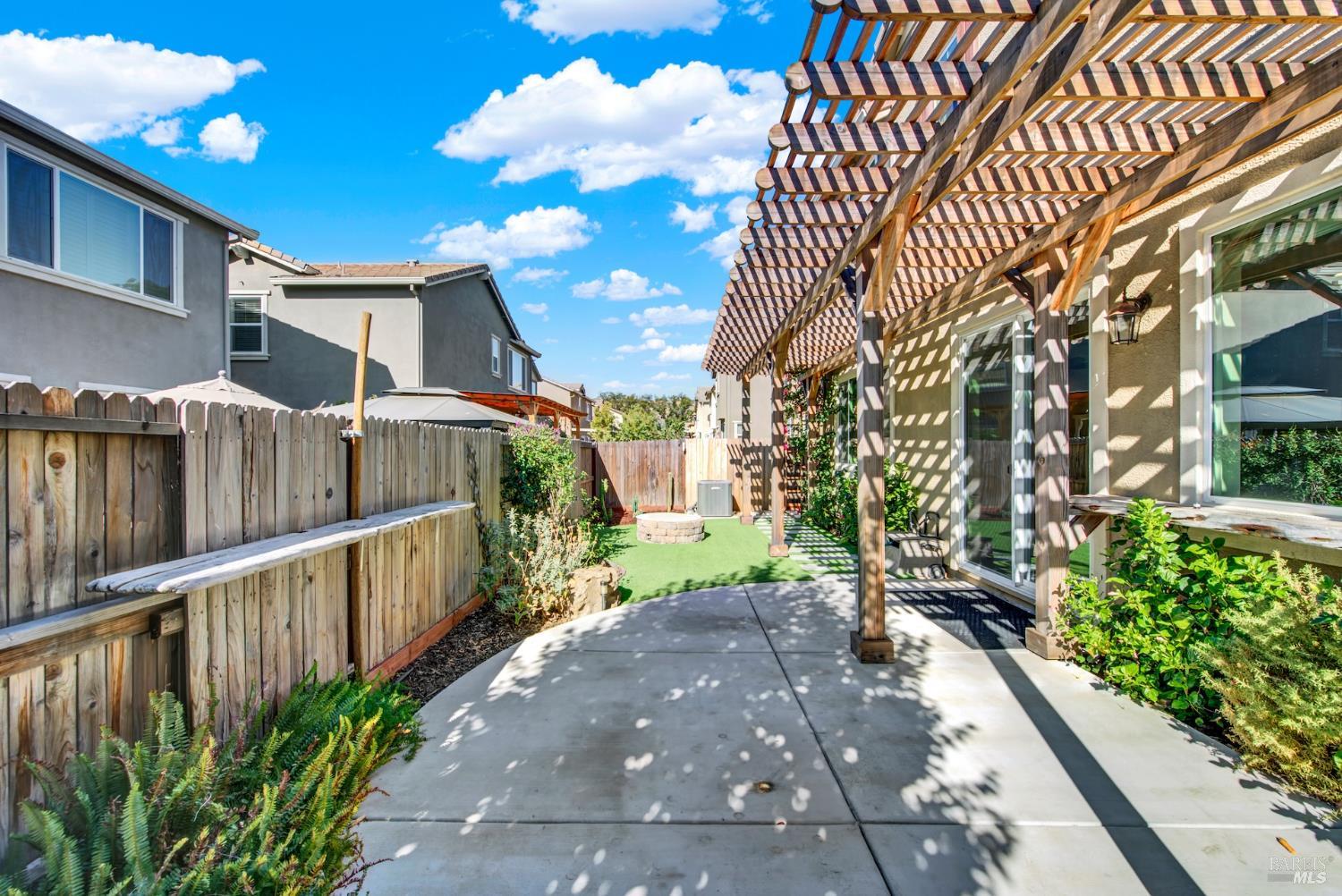 Detail Gallery Image 73 of 87 For 314 Fruitvale Rd, Vacaville,  CA 95688 - 4 Beds | 3/1 Baths