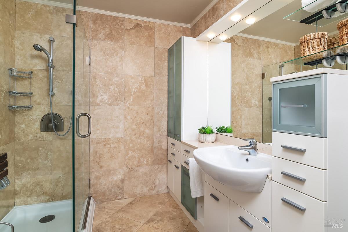 Detail Gallery Image 27 of 51 For 45 Wimbledon Ct, Novato,  CA 94949 - 3 Beds | 2/1 Baths