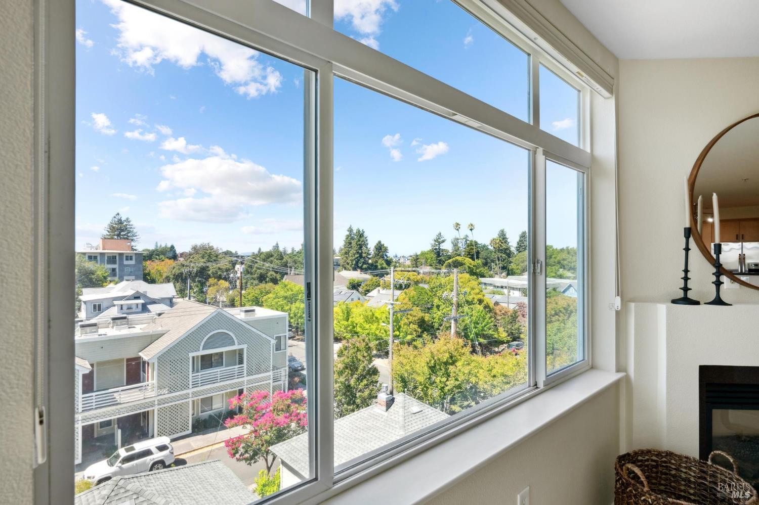 Detail Gallery Image 13 of 21 For 810 7th St #23,  Santa Rosa,  CA 95404 - 2 Beds | 2 Baths
