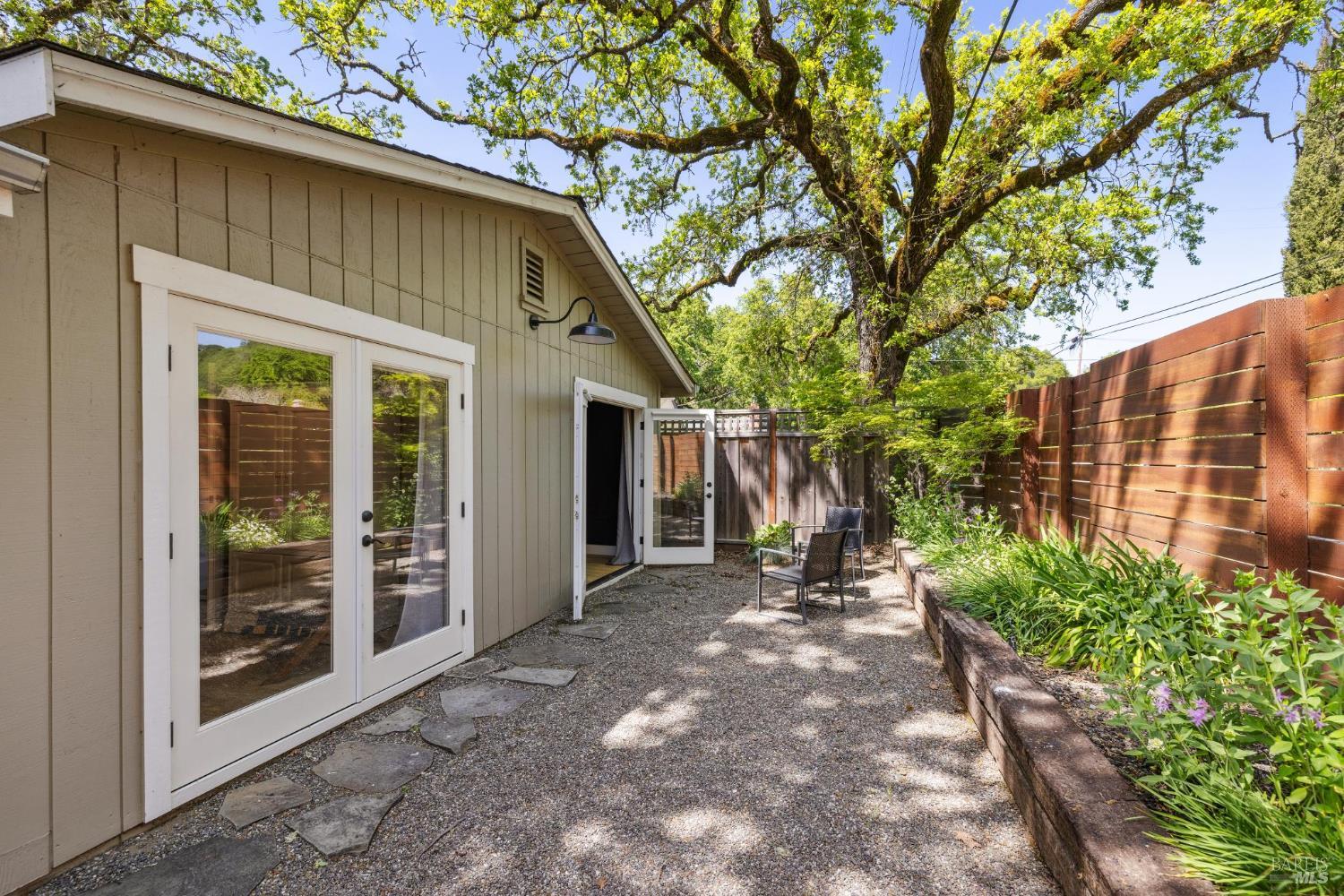 Detail Gallery Image 39 of 39 For 2531 Warm Springs Rd, Glen Ellen,  CA 95442 - 2 Beds | 2/1 Baths