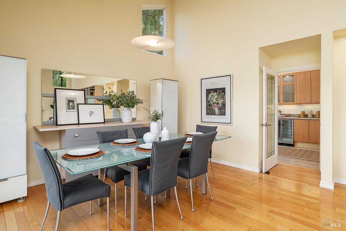 Detail Gallery Image 15 of 51 For 45 Wimbledon Ct, Novato,  CA 94949 - 3 Beds | 2/1 Baths