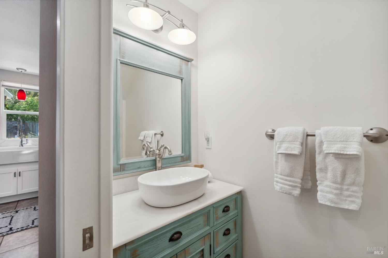 Detail Gallery Image 22 of 59 For 4880 Warm Springs Rd, Glen Ellen,  CA 95442 - 5 Beds | 3/1 Baths