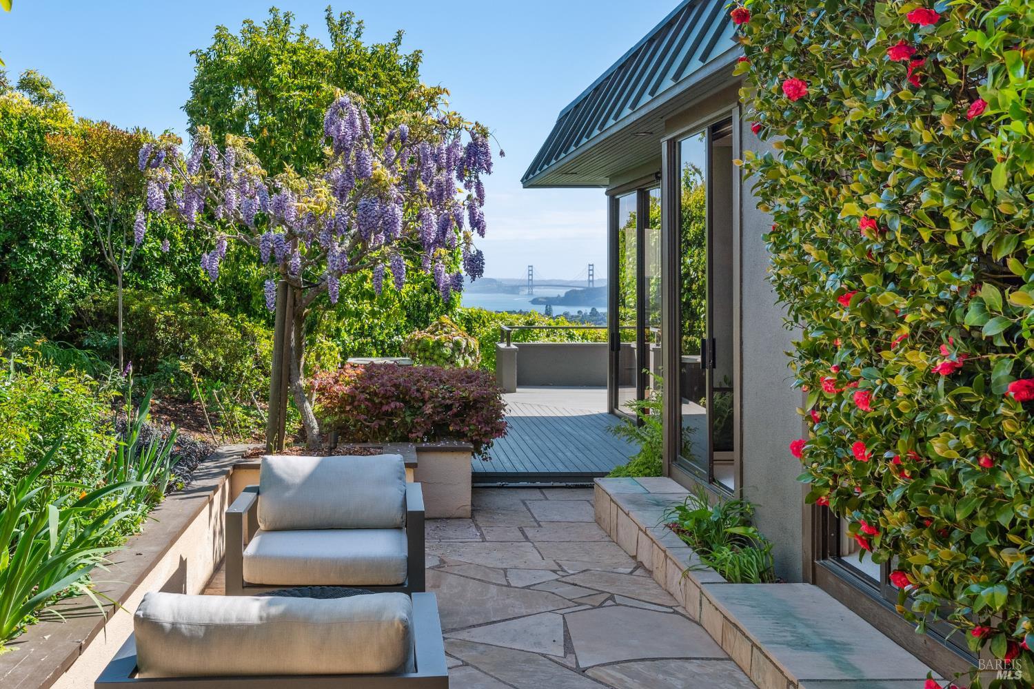 Detail Gallery Image 24 of 48 For 6 Saint Gabrielle Ct, Tiburon,  CA 94920 - 4 Beds | 3/1 Baths