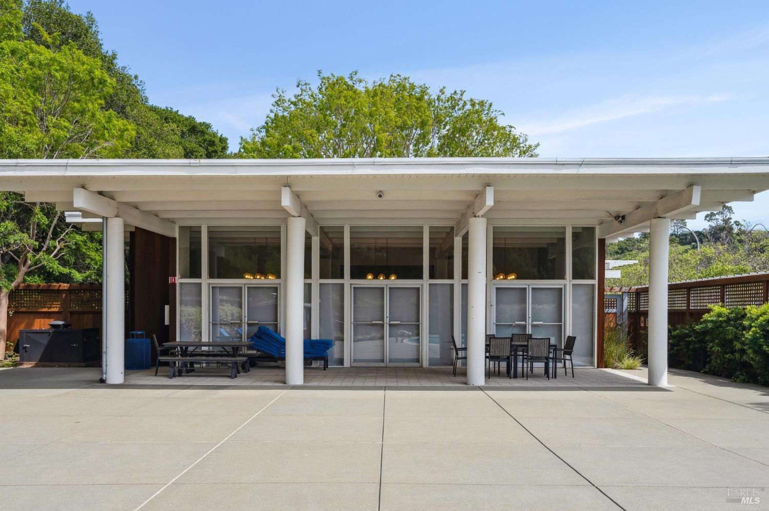 Detail Gallery Image 36 of 37 For 2335 Shelter Bay Ave, Mill Valley,  CA 94941 - 2 Beds | 2 Baths