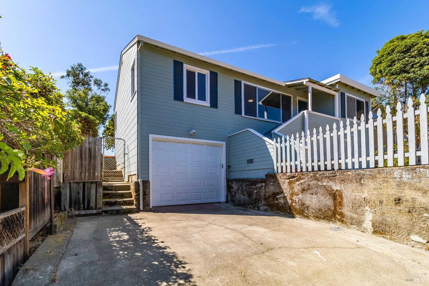 Detail Gallery Image 1 of 60 For 109 Webster St, Vallejo,  CA 94591 - 3 Beds | 2 Baths