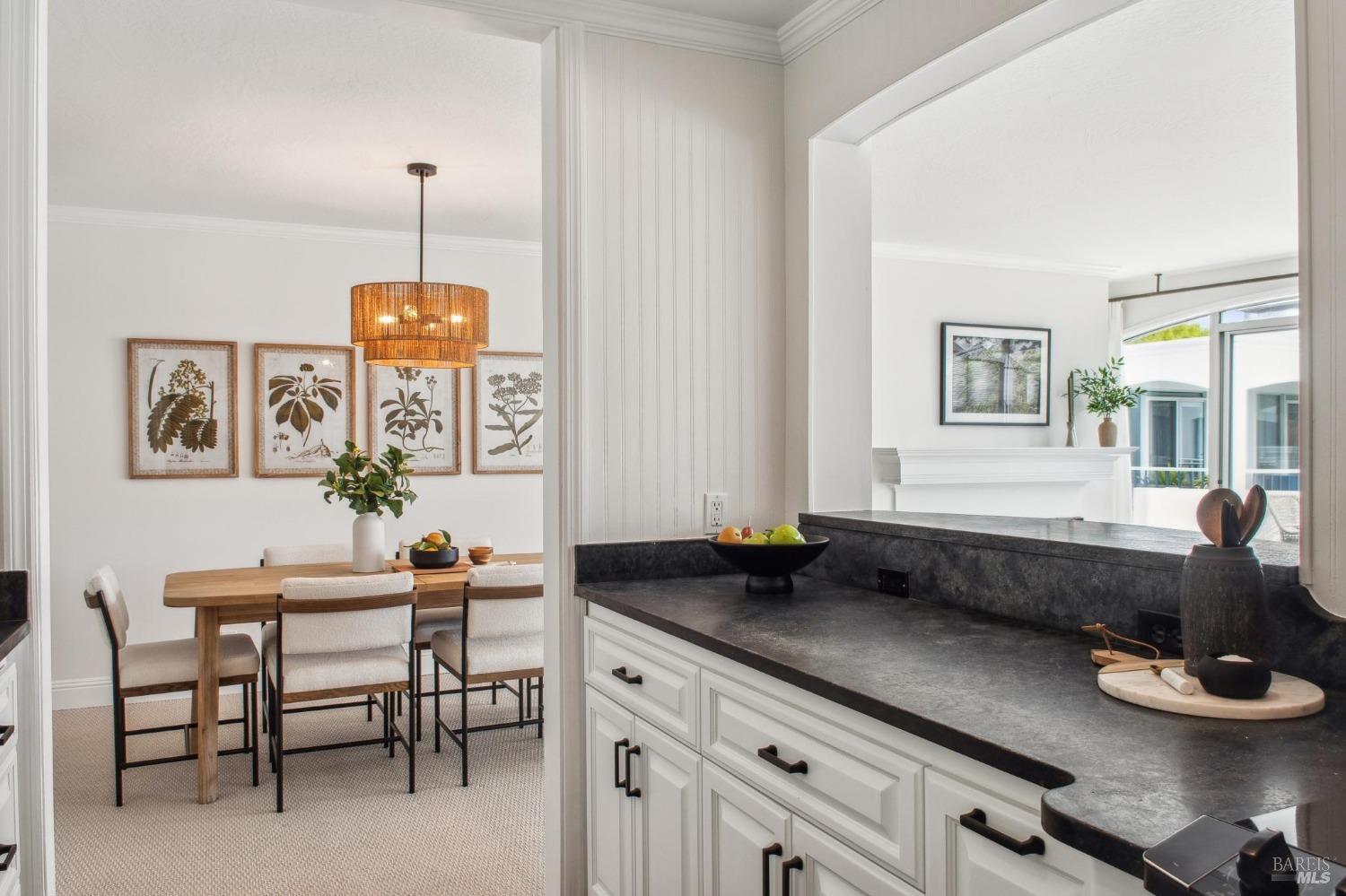 Detail Gallery Image 15 of 37 For 2335 Shelter Bay Ave, Mill Valley,  CA 94941 - 2 Beds | 2 Baths