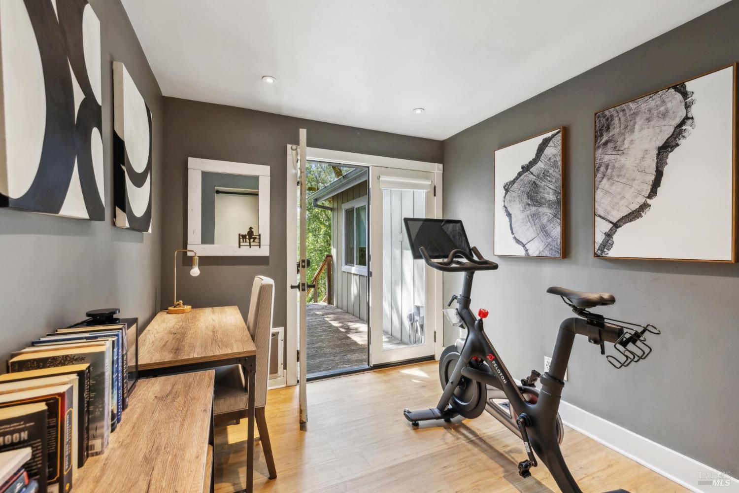 Detail Gallery Image 25 of 39 For 2531 Warm Springs Rd, Glen Ellen,  CA 95442 - 2 Beds | 2/1 Baths