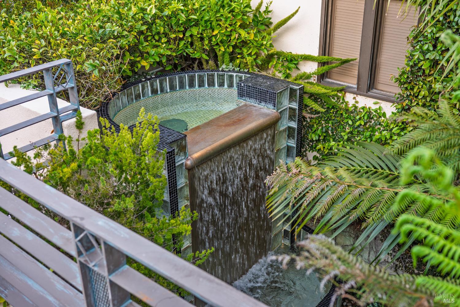 Detail Gallery Image 45 of 48 For 6 Saint Gabrielle Ct, Tiburon,  CA 94920 - 4 Beds | 3/1 Baths