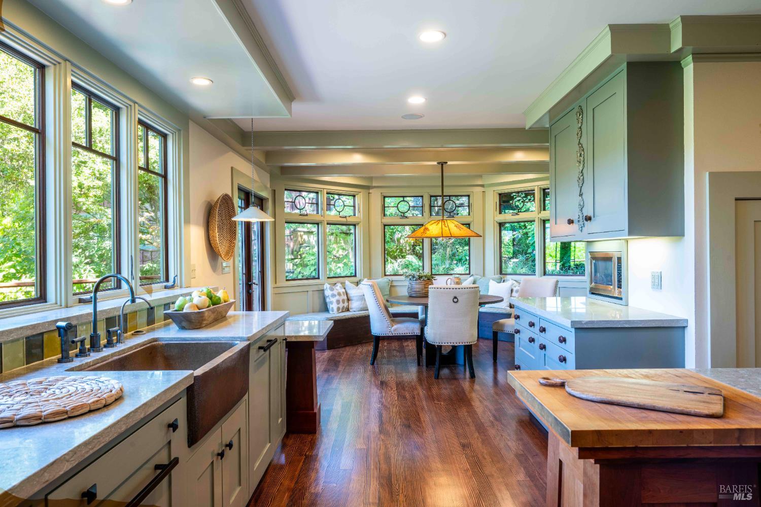 Detail Gallery Image 14 of 64 For 38 Helens Ln, Mill Valley,  CA 94941 - 4 Beds | 3/1 Baths