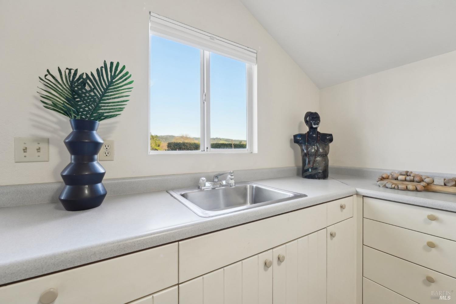 Detail Gallery Image 52 of 66 For 17311 Arnold Dr, Sonoma,  CA 95476 - 3 Beds | 2 Baths