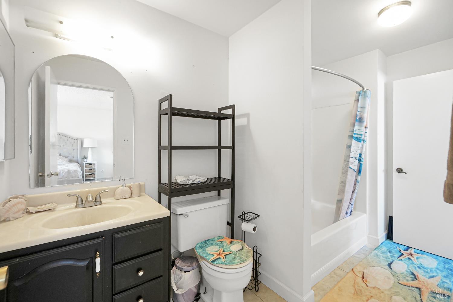 Detail Gallery Image 23 of 61 For 101 Panorama Dr, Benicia,  CA 94510 - 3 Beds | 1/1 Baths