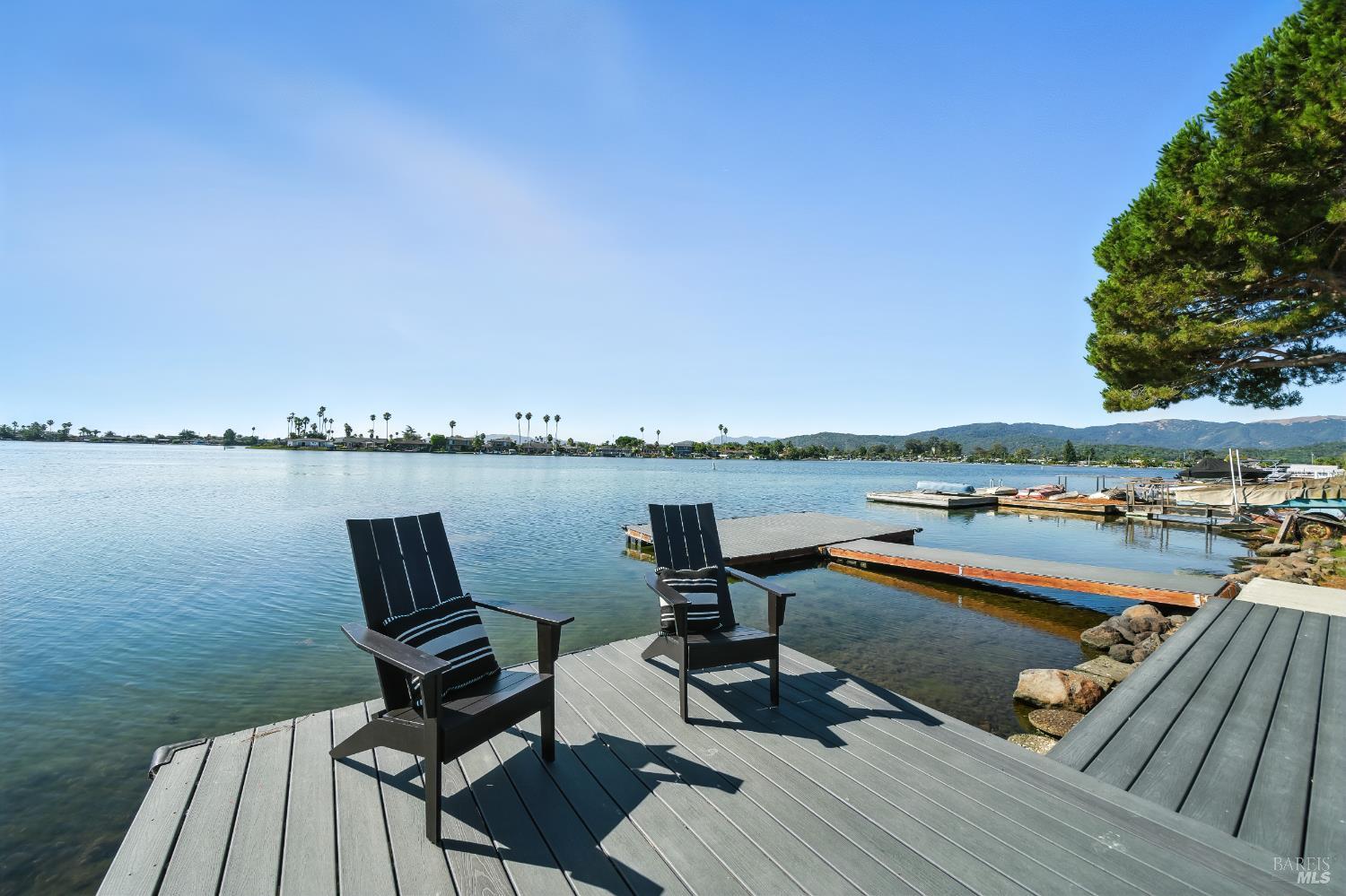 Detail Gallery Image 34 of 48 For 228 Montego Key, Novato,  CA 94949 - 4 Beds | 3 Baths
