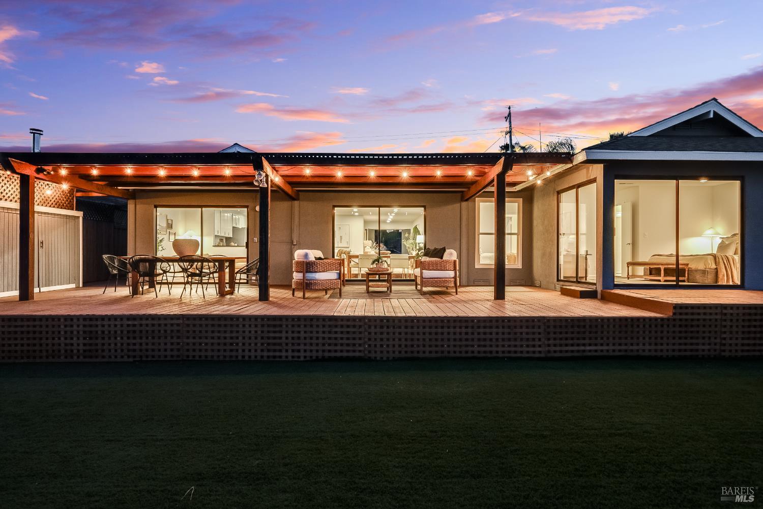 Detail Gallery Image 44 of 48 For 228 Montego Key, Novato,  CA 94949 - 4 Beds | 3 Baths