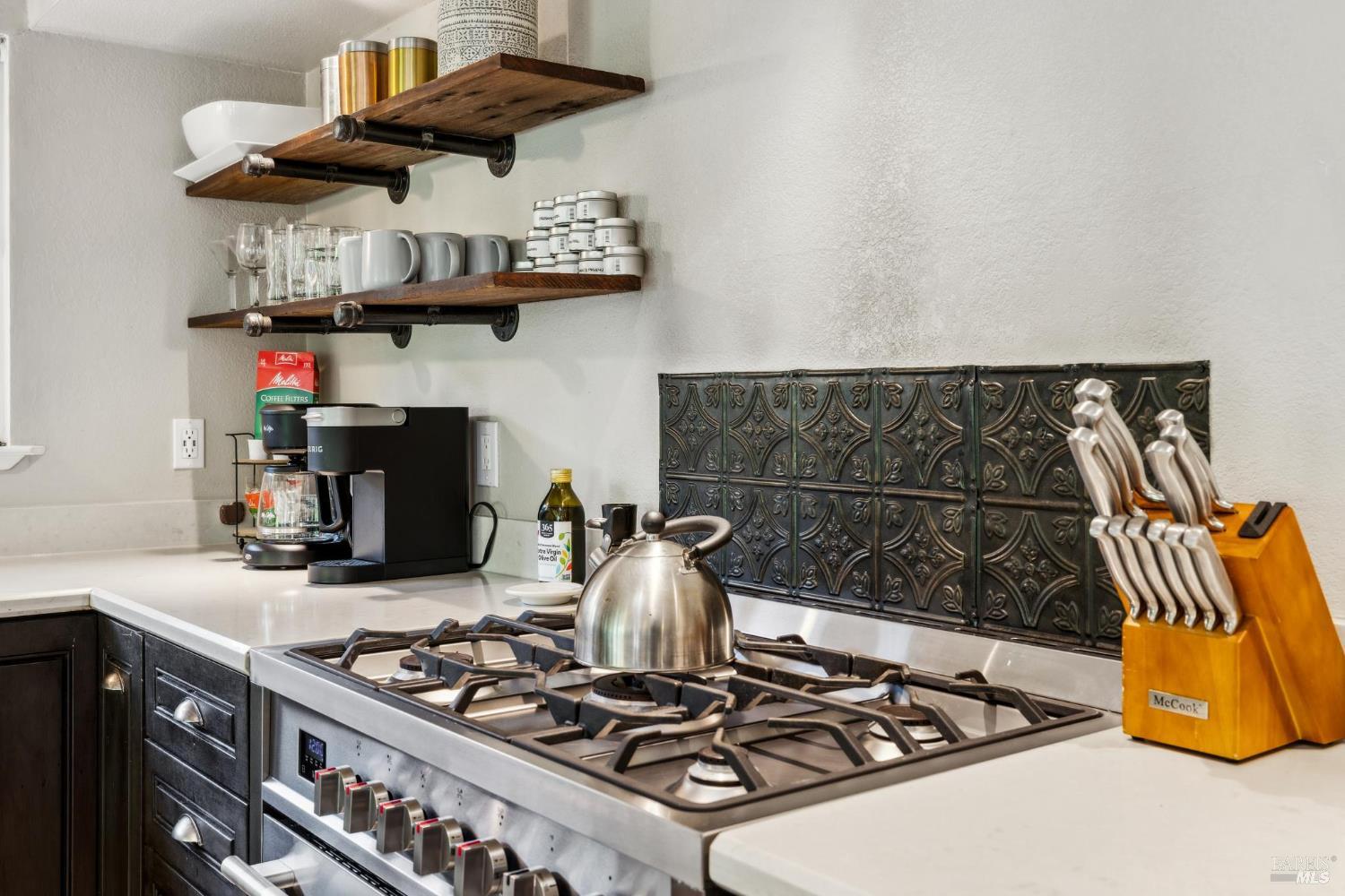 Detail Gallery Image 9 of 39 For 2531 Warm Springs Rd, Glen Ellen,  CA 95442 - 2 Beds | 2/1 Baths
