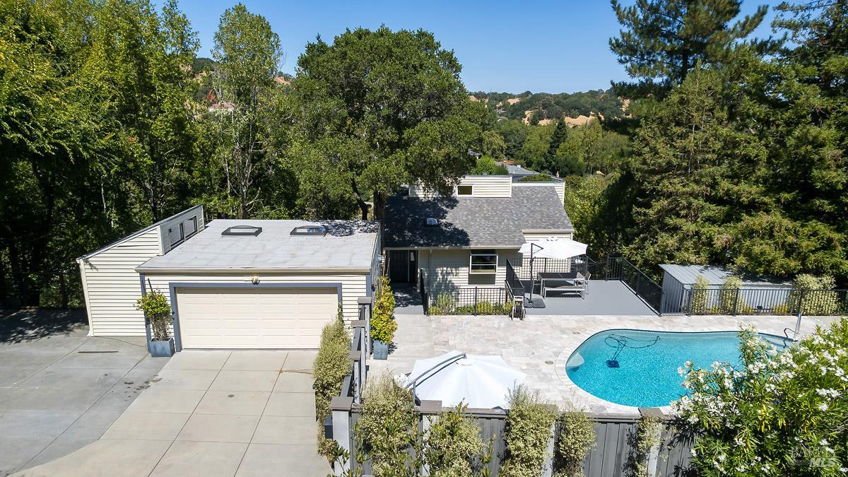 Detail Gallery Image 44 of 51 For 45 Wimbledon Ct, Novato,  CA 94949 - 3 Beds | 2/1 Baths