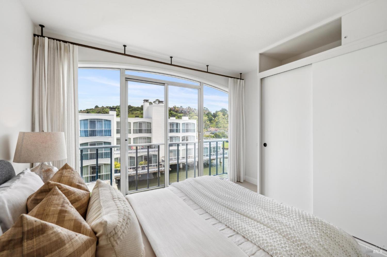Detail Gallery Image 23 of 37 For 2335 Shelter Bay Ave, Mill Valley,  CA 94941 - 2 Beds | 2 Baths