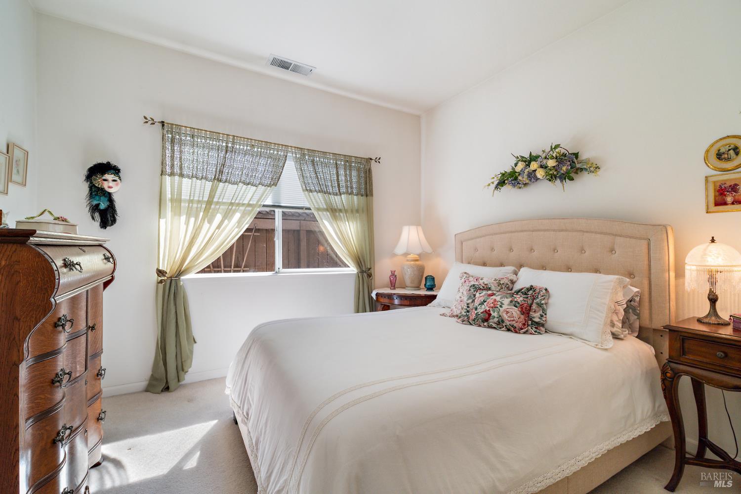 Detail Gallery Image 1 of 1 For 717 Rosemary Clooney Ct, Windsor,  CA 95492 - 3 Beds | 2 Baths