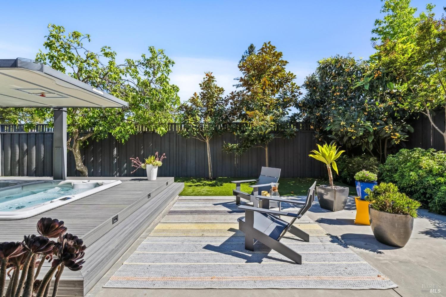 Detail Gallery Image 44 of 66 For 687 Cedarberry Ln, San Rafael,  CA 94903 - 4 Beds | 2 Baths