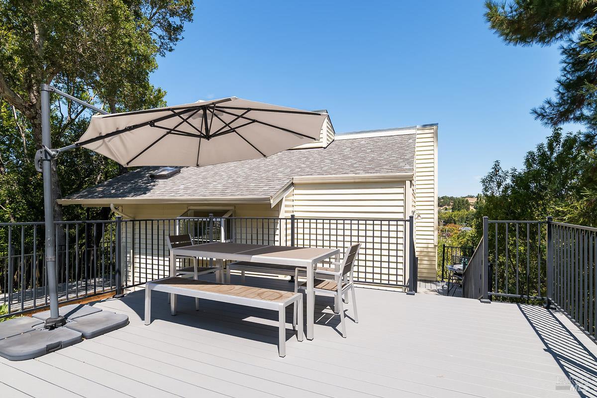 Detail Gallery Image 42 of 51 For 45 Wimbledon Ct, Novato,  CA 94949 - 3 Beds | 2/1 Baths
