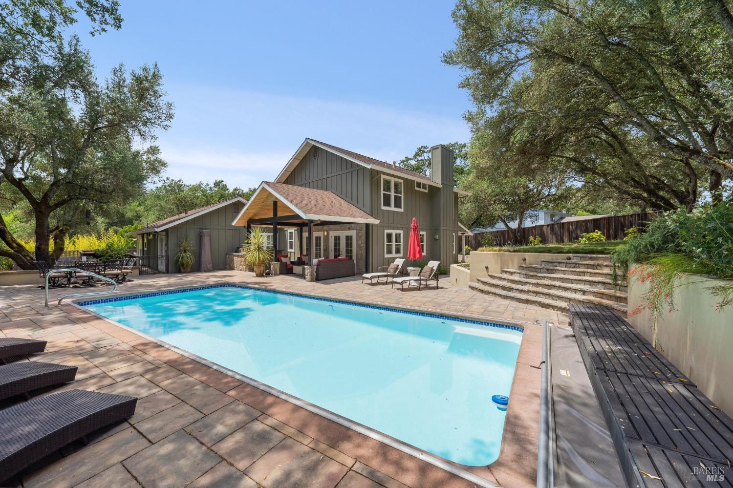 Detail Gallery Image 33 of 59 For 4880 Warm Springs Rd, Glen Ellen,  CA 95442 - 5 Beds | 3/1 Baths